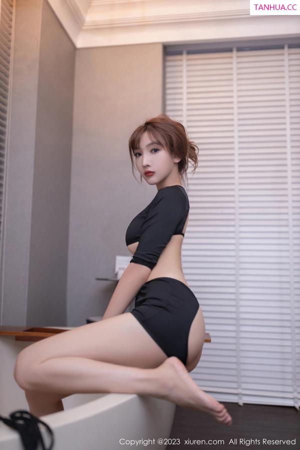 陆萱萱  [XiuRen]高清写真图 2023.08.24 No.7282 陆萱萱 黑丝美腿第19张图片